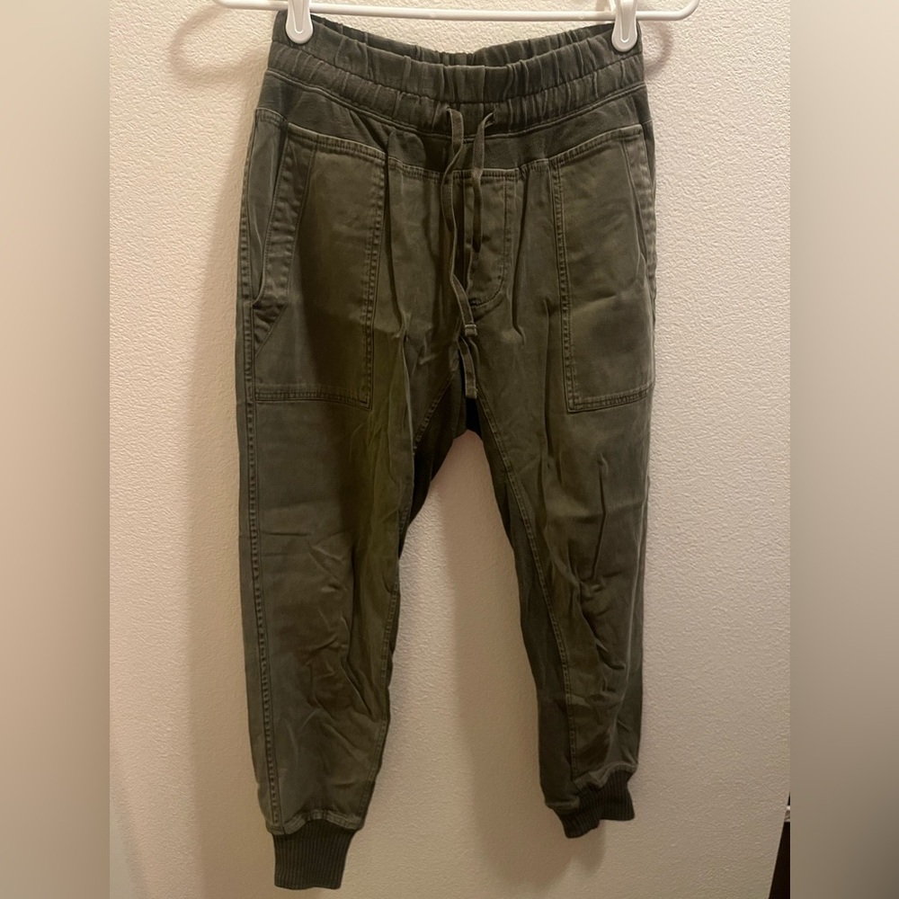 JAMES PERSE Women’s Olive Green Joggers
